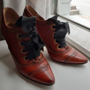 Dolce & Gabbana Oxford Pumps